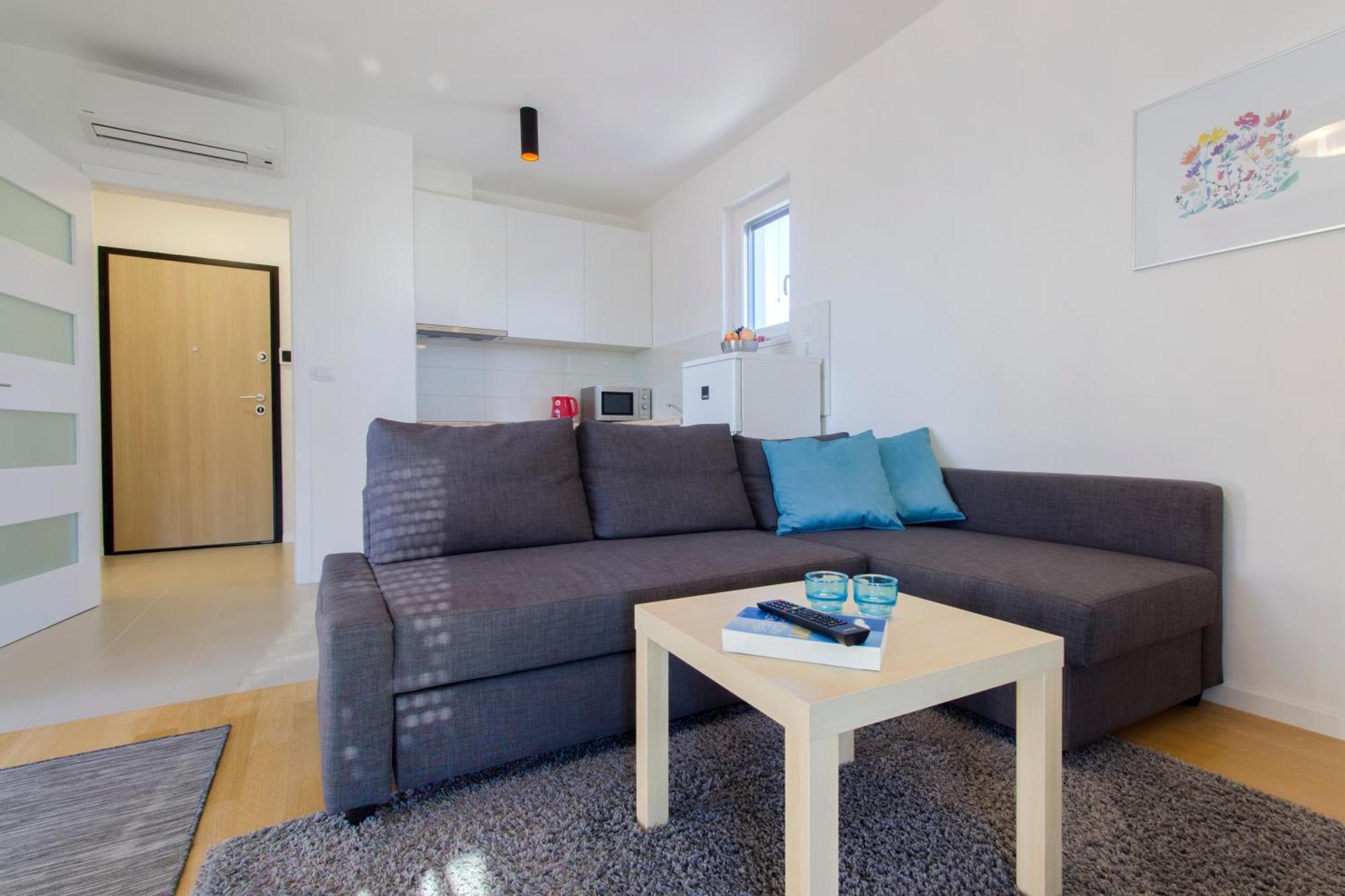 Apartments Zorka พรีมอชเตน ภายนอก รูปภาพ