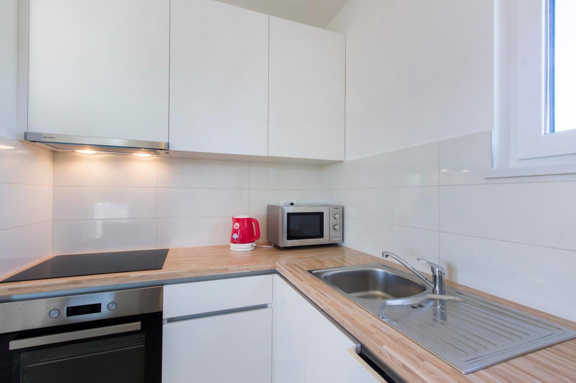 Apartments Zorka พรีมอชเตน ภายนอก รูปภาพ