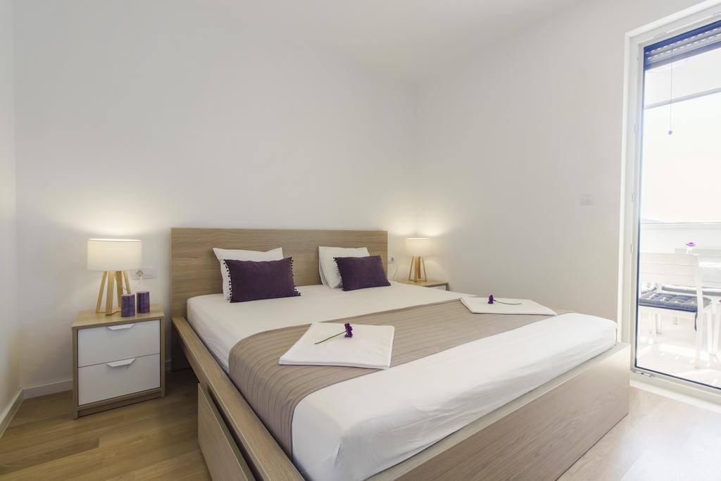 Apartments Zorka พรีมอชเตน ภายนอก รูปภาพ