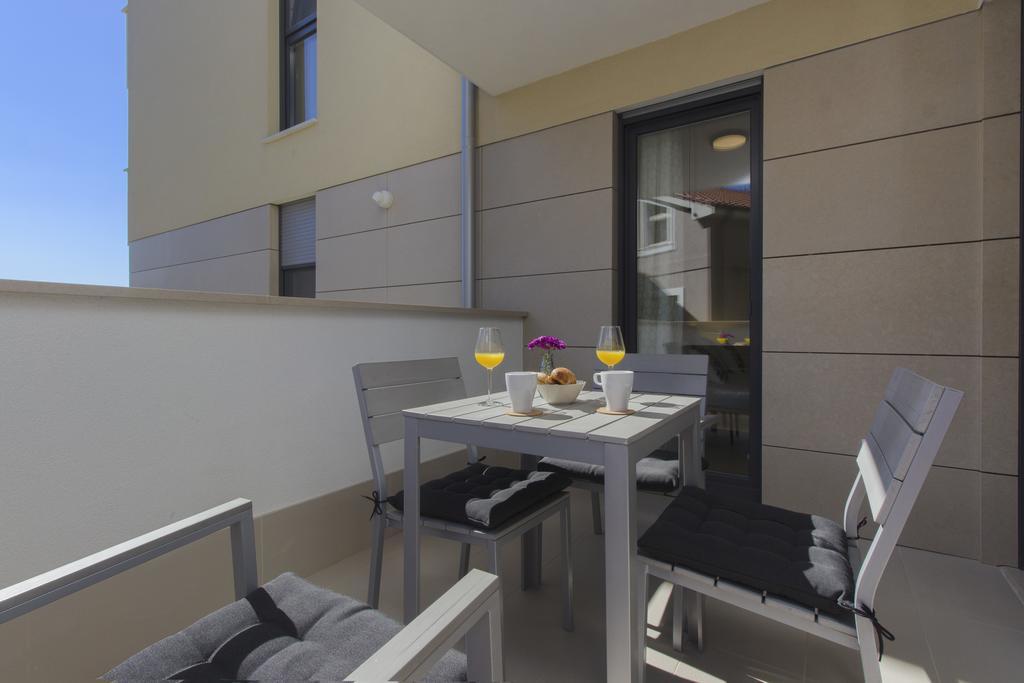 Apartments Zorka พรีมอชเตน ภายนอก รูปภาพ